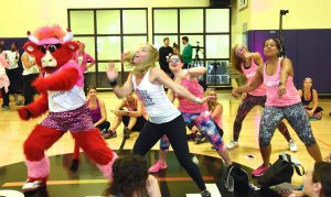 TeamWERQ whip and nae nae with Benny The Bull.